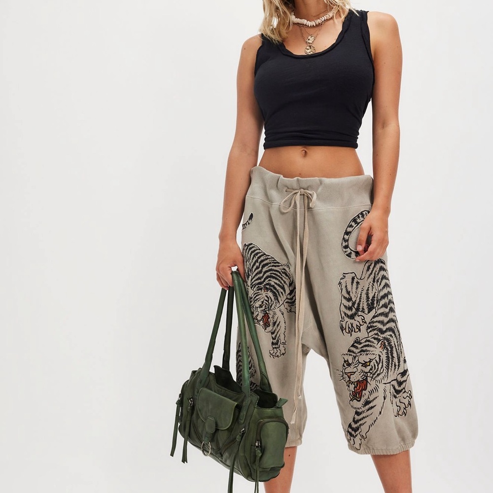 Magnolia Cali Pearl Birch Sweatpant 🐯Tigers